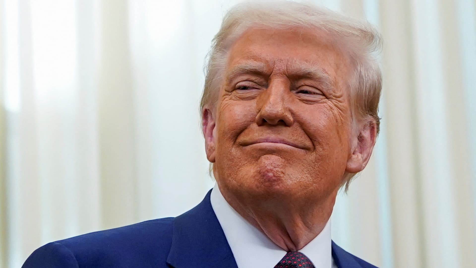 Another late-night Trump trade twist hours before the world hit go